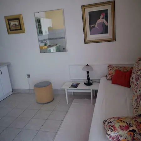 Appartement Dora *